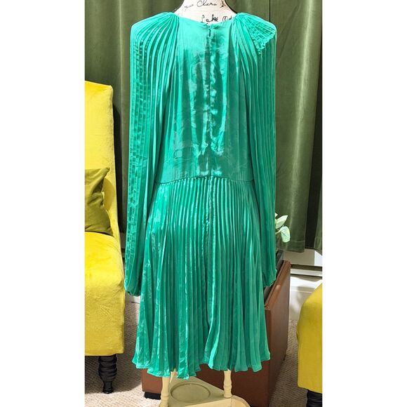 BANANA REPUBLIC | NWT | Size 16 Tall | Emerald Pleated Jacquard Tie-Front Dress - Picture 8 of 9